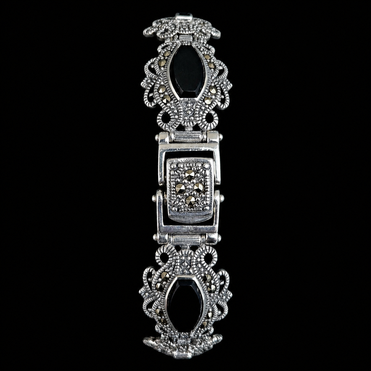 Raschel Watch